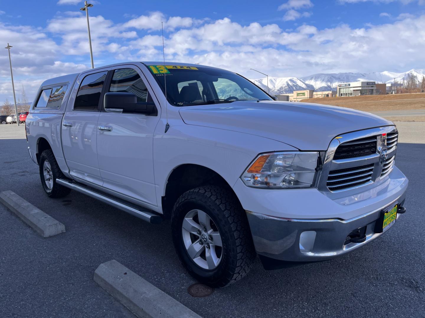 2013 White /Black RAM 1500 SLT Big Horn (1C6RR7LT7DS) with an 5.7L engine, 6-Speed Automatic transmission, located at 1960 Industrial Drive, Wasilla, 99654, (907) 274-2277, 61.573475, -149.400146 - Photo#5